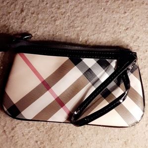 Burberry vintage checkered wallet